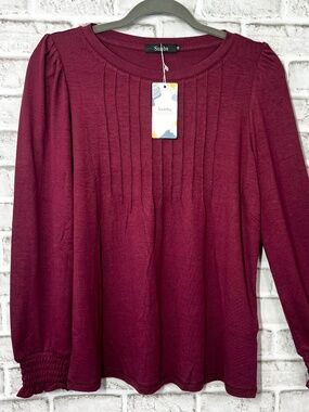 NWT🤩 |•SUNBS•| Pretty Wine Color Pin Tuck Long Sleeve Top Size Medium
